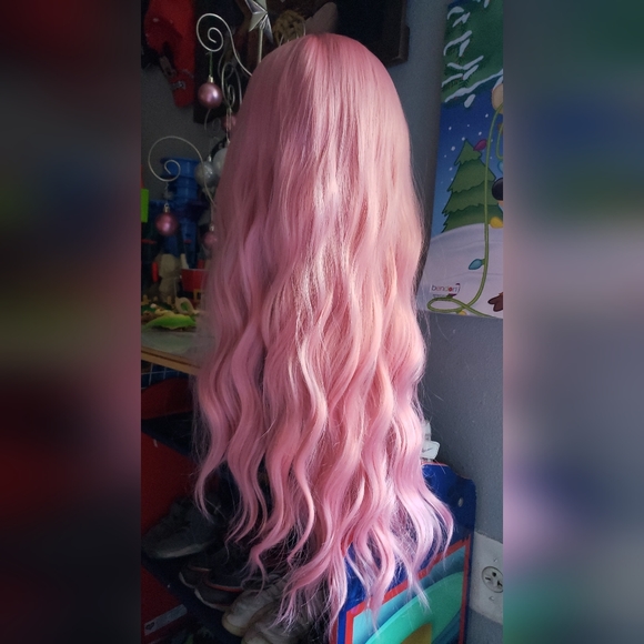 Wigs - Picture 8 of 10